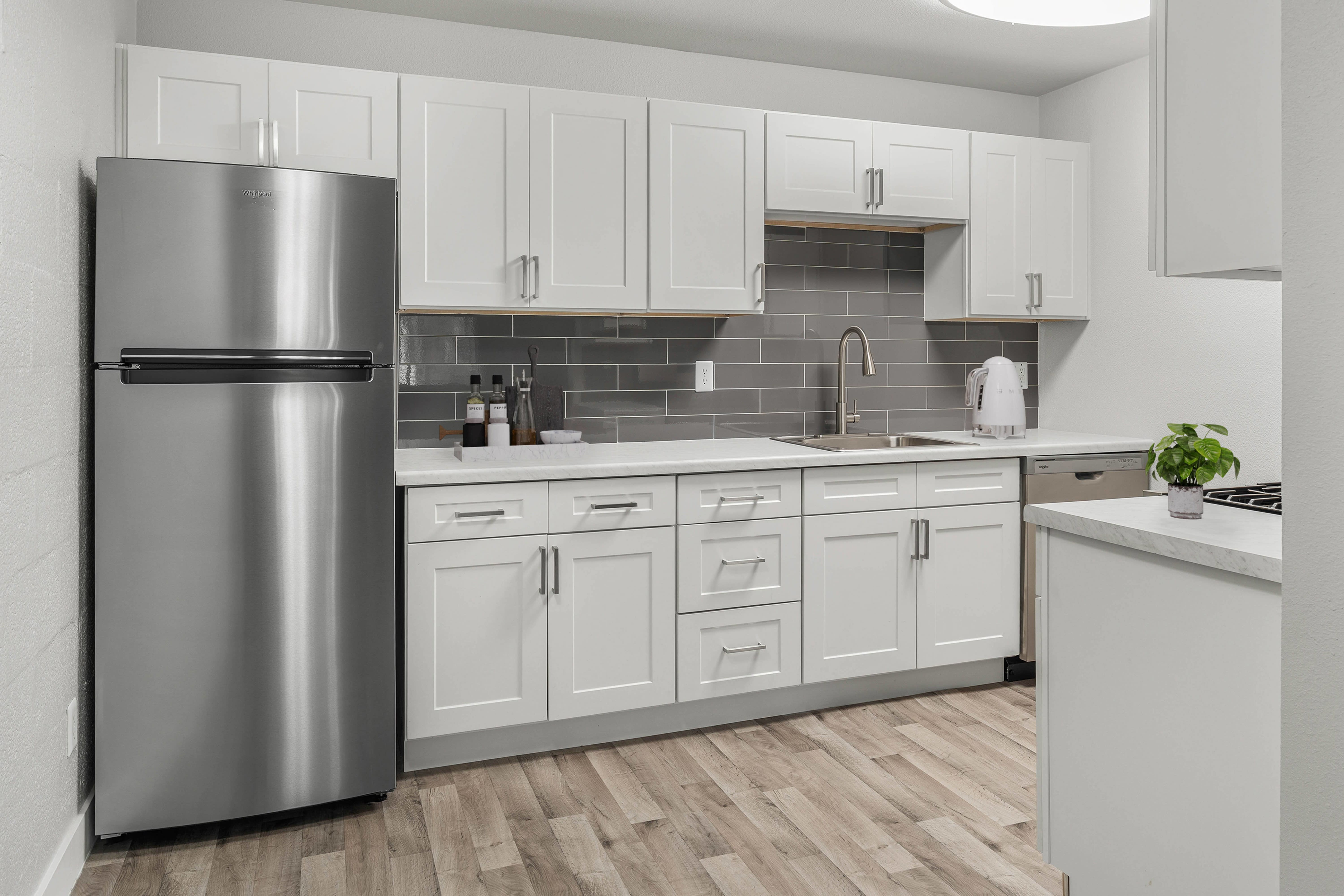 2025 West – photo 1