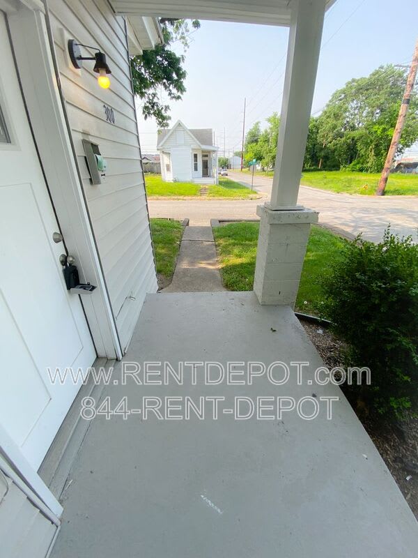 300 E Michigan – photo 4