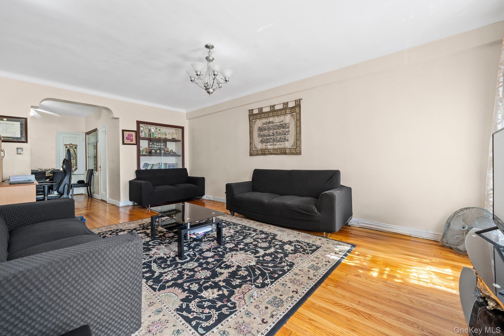 92-05 Whitney Avenue – photo 1