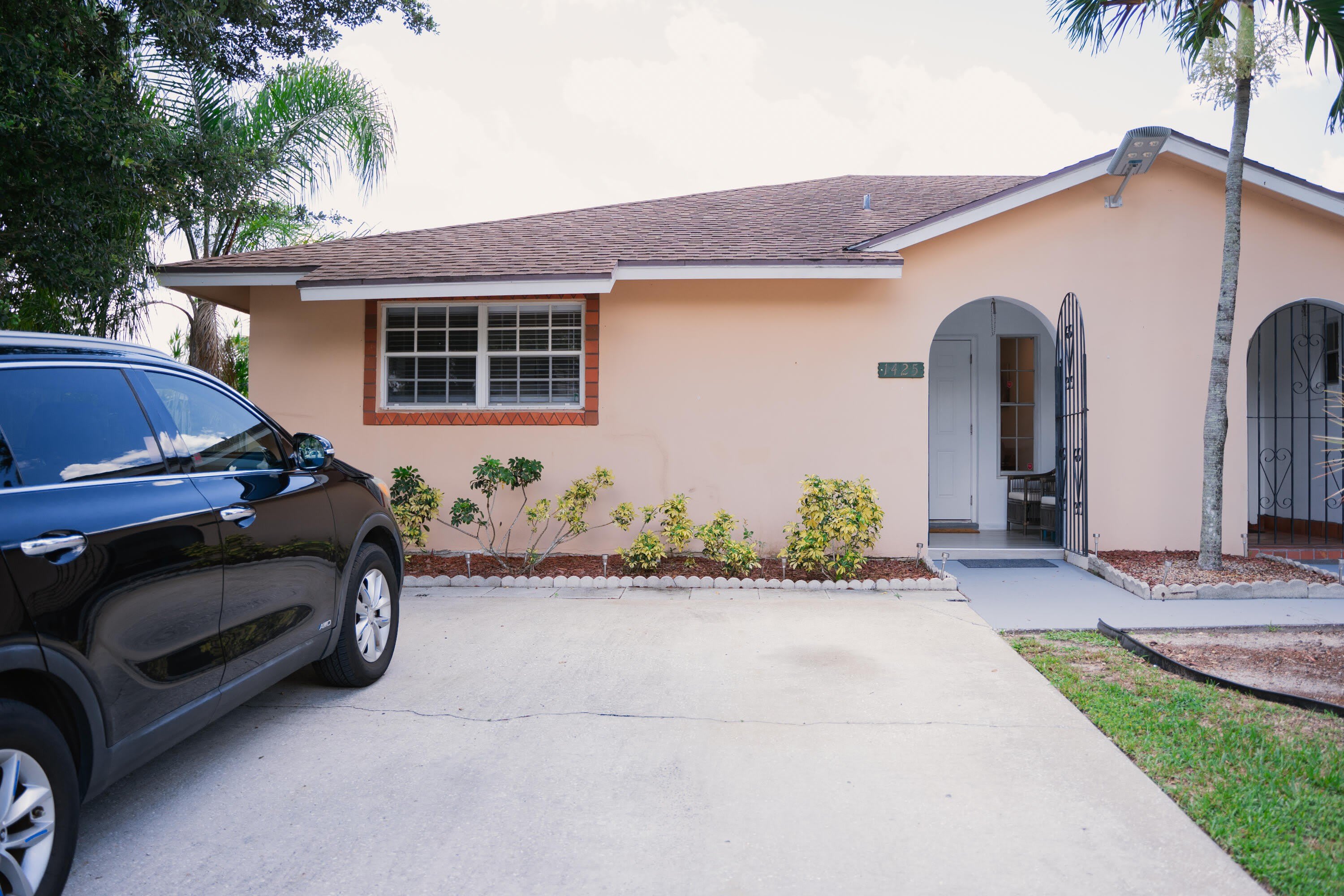 1425 Riverside Circle – photo 2