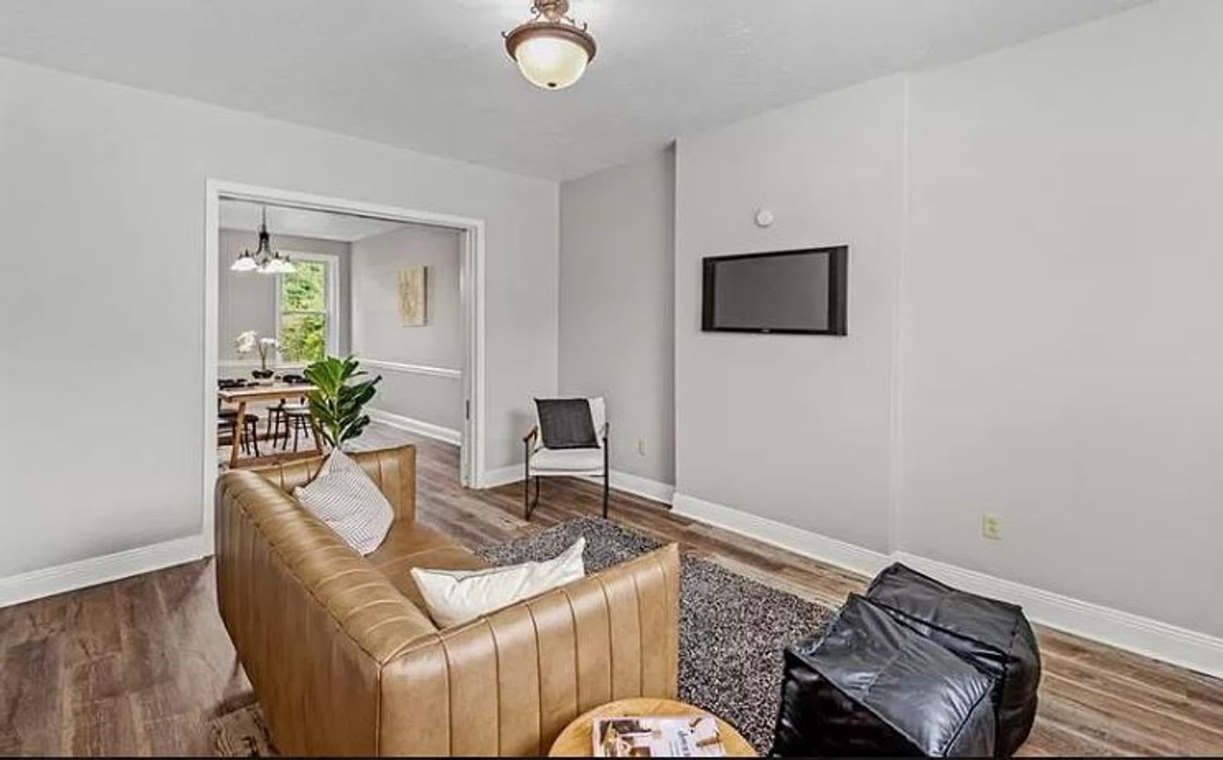 Beautifully remodeled near REGENT SQUARE – photo 3