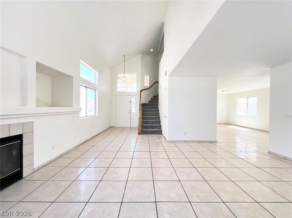 8284 W ROCHELLE Avenue – photo 3