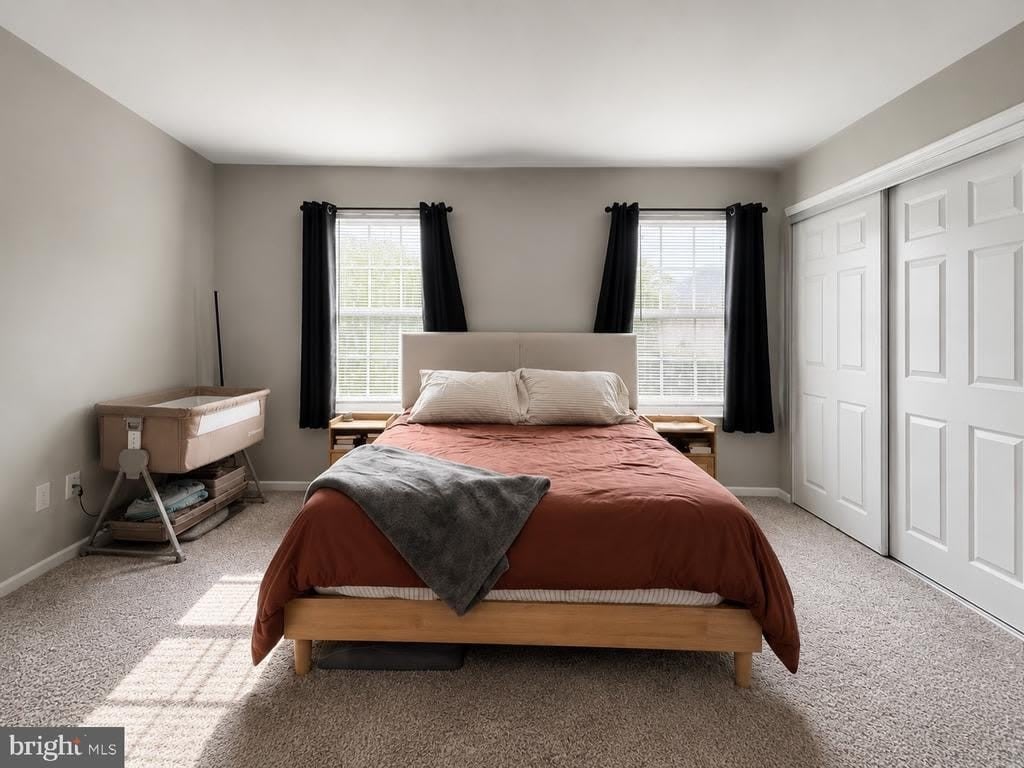 937 Woodstock Court – photo 2
