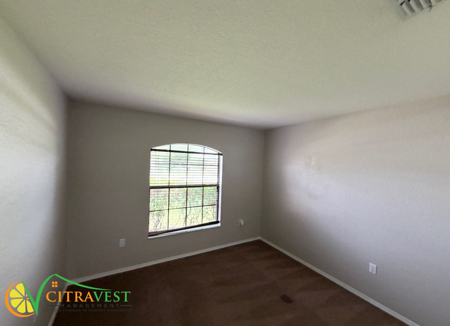 2160 Oakhurst Dr – photo 4