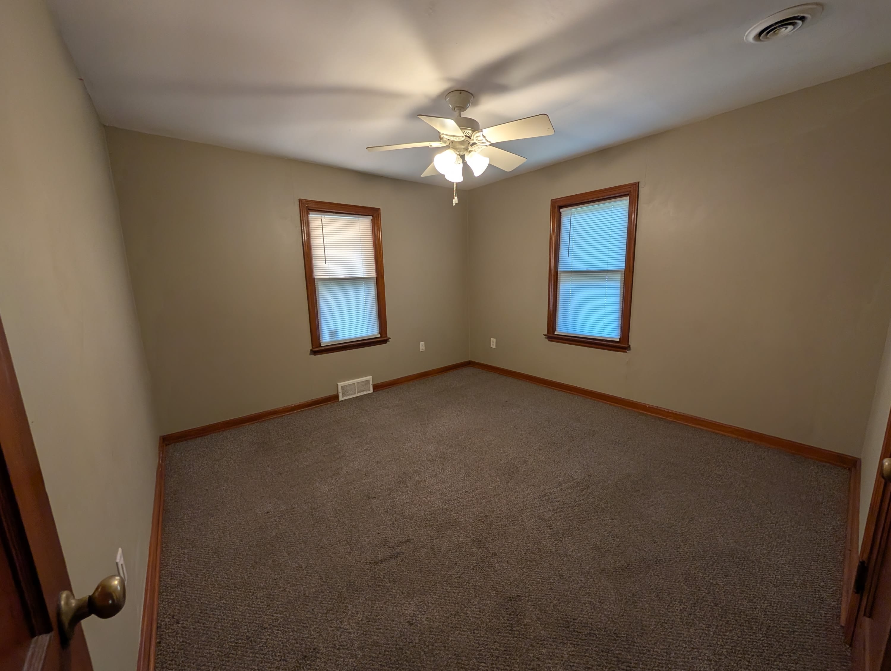 3146 SE Wisconsin Avenue – photo 4