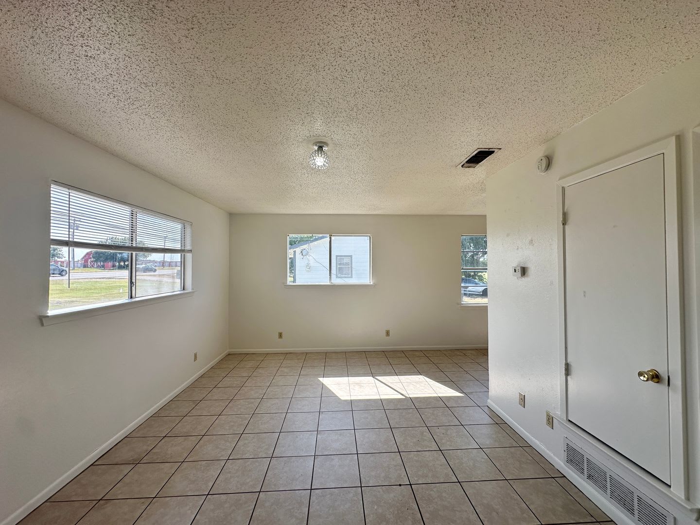 1313 W Stan Schlueter Loop – photo 4