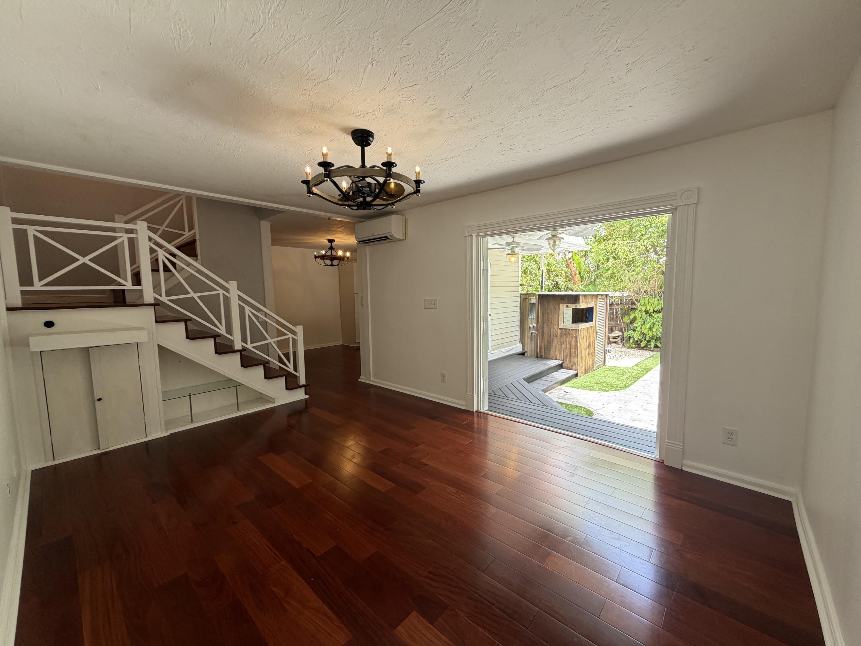 3318 Harriet Avenue – photo 4