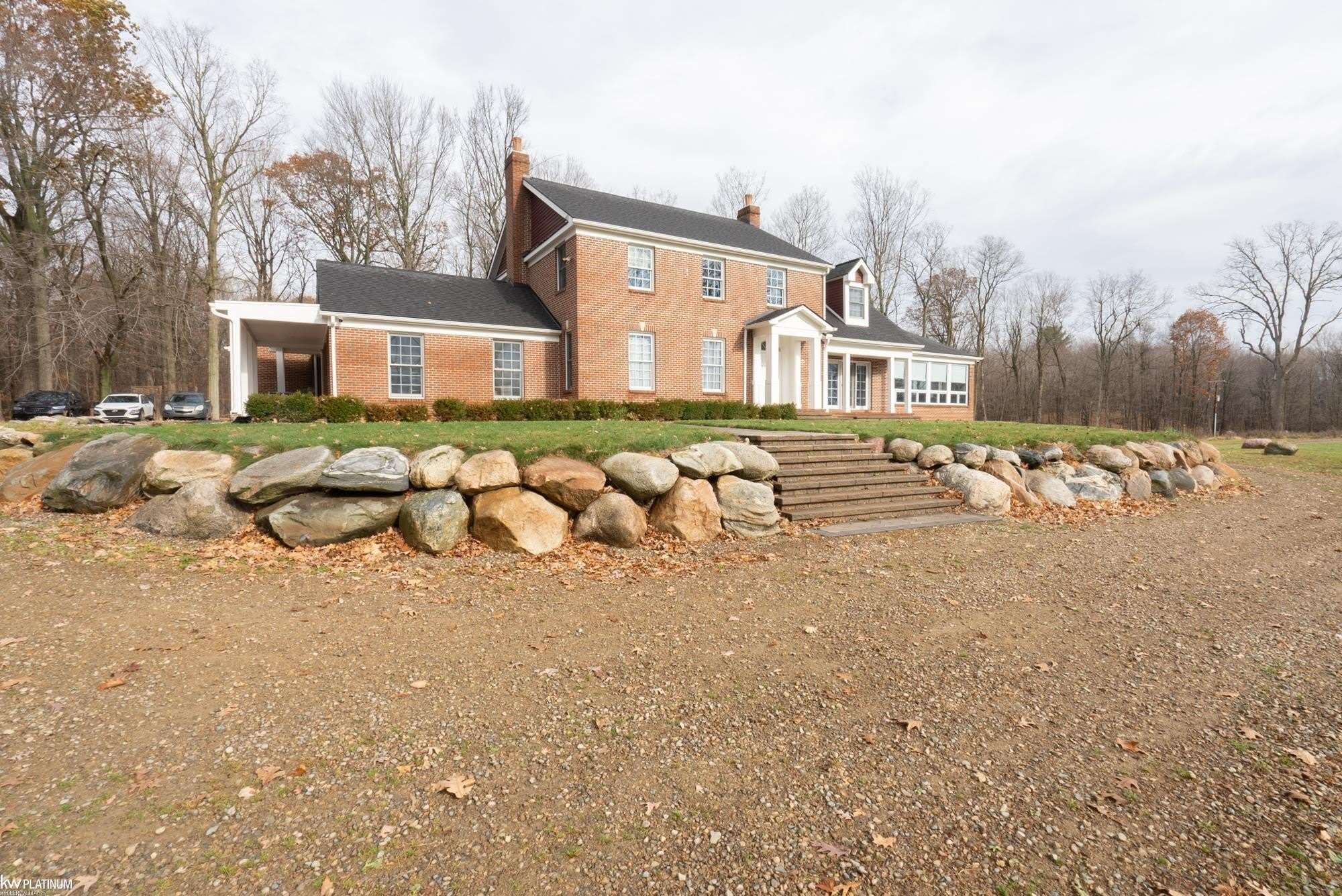 2401 E Brocker Road – photo 4