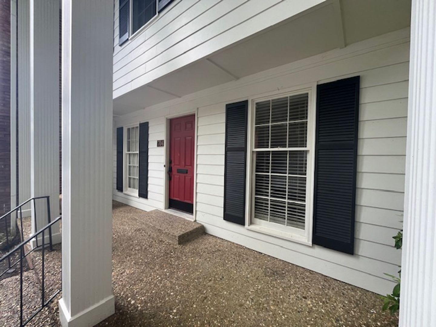 Elegant Colonial Style 2 Bedroom 2 And A Half Bathroom Townhome In Little Rock – photo 5