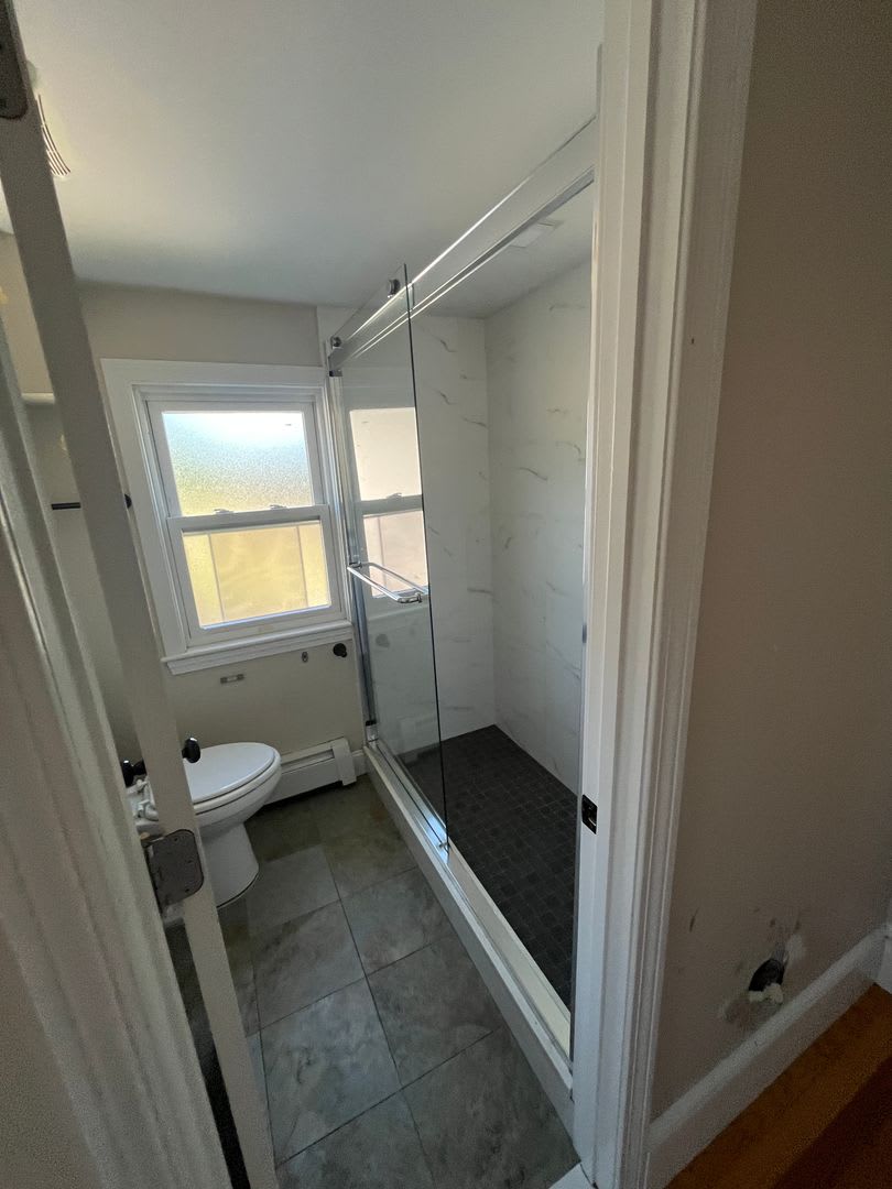 Nice Sunny 2 BR / 1 Ba Apt. in Stoughton – photo 3