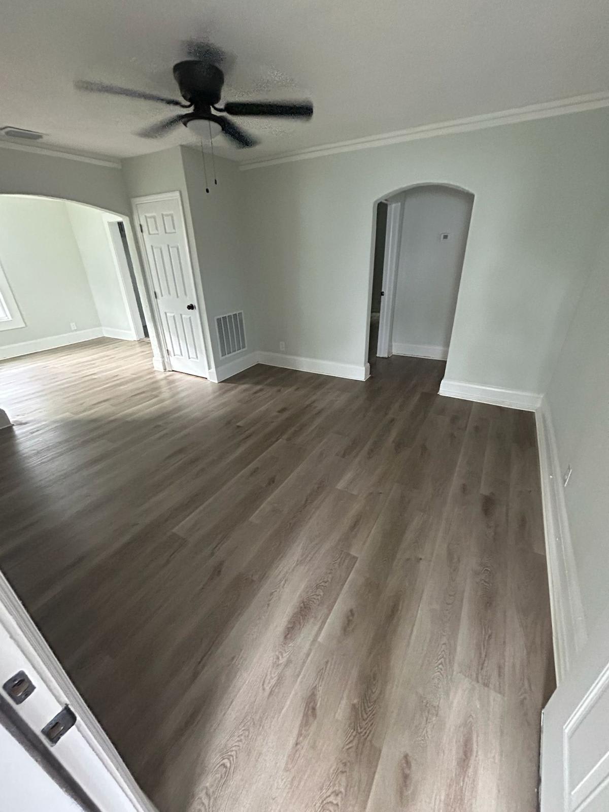 1335 W 9Th St – photo 2