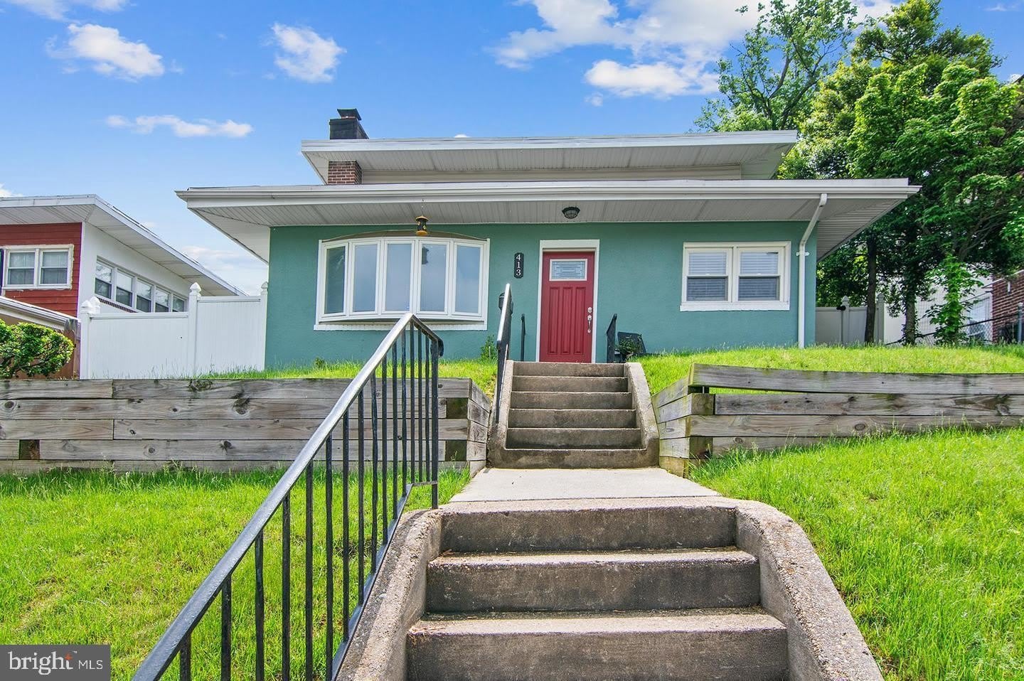 413 S WICKHAM Road – photo 1