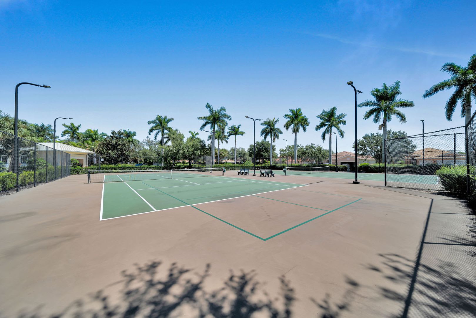 Serene Lakefront Living At Moody River Estates In North Fort Myers Your Dream Home Awaits 2Bed Den 2Bath Fully Furnished – photo 1
