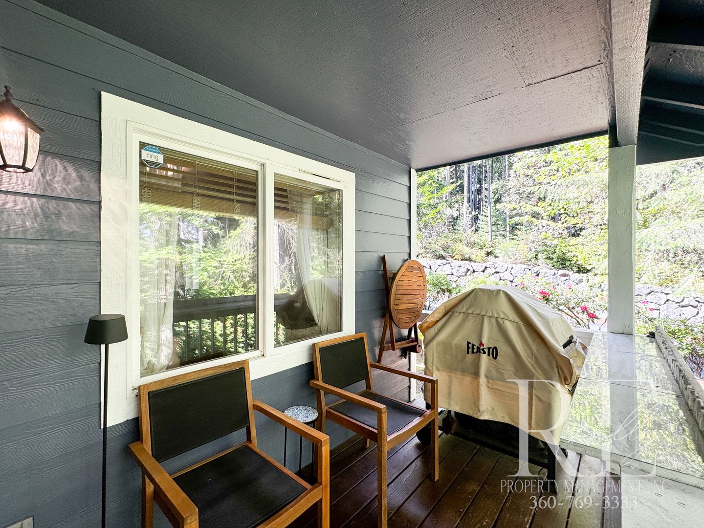 Townhome Convenience with the Feel of a Private Home – photo 3