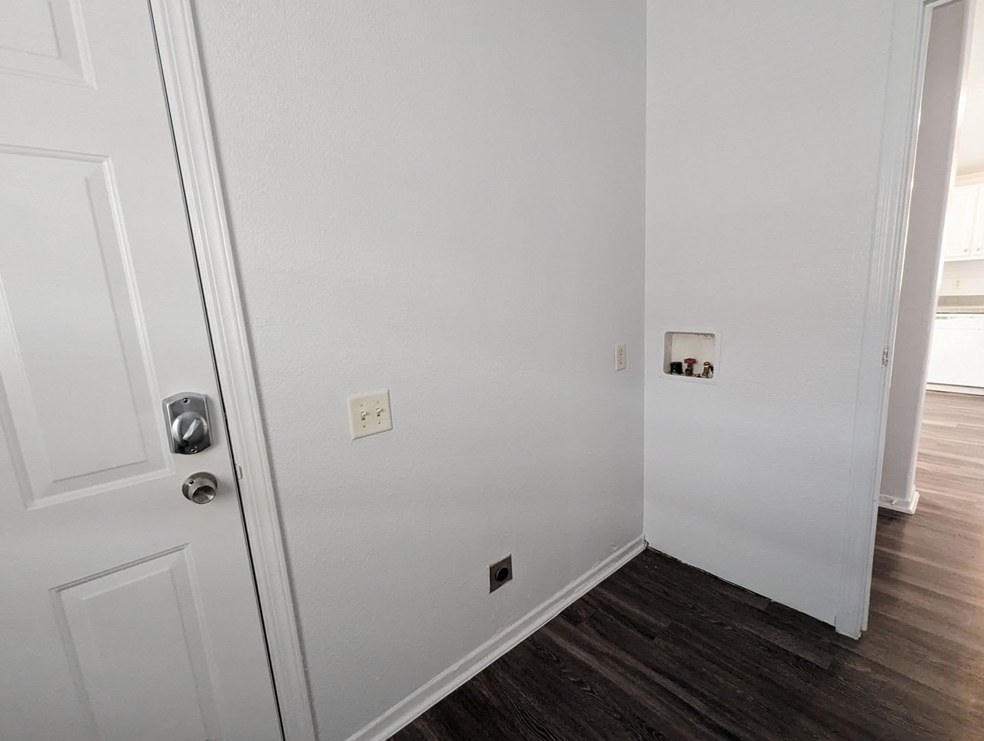 Great Southeast Austin Location! 3 Bed / 2 Bath with Private Back Yard – photo 5
