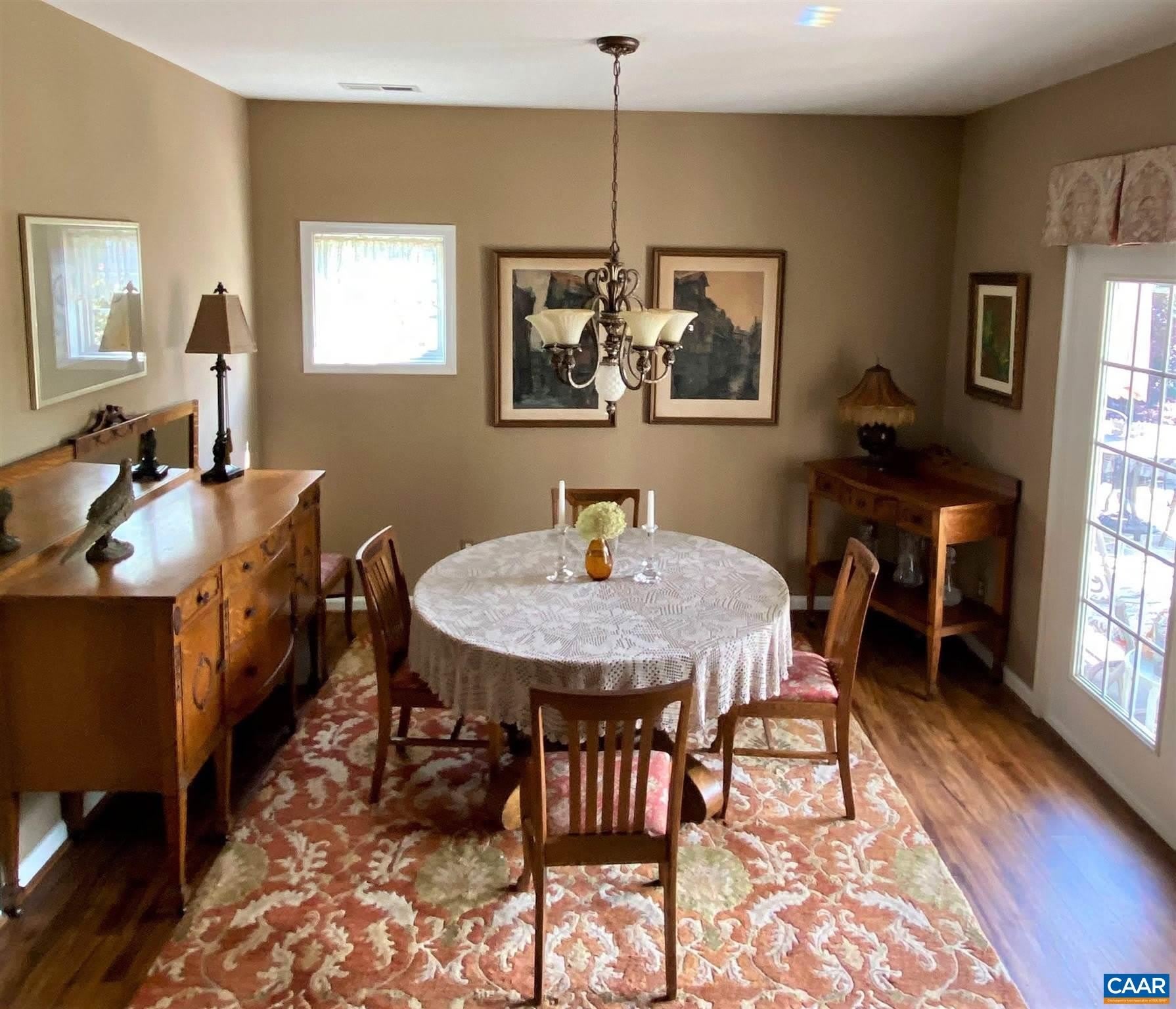 144 Burnet St – photo 4