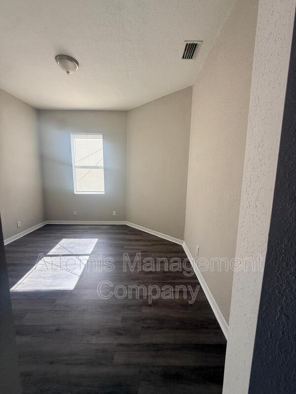 1128 Van Buren Street – photo 2