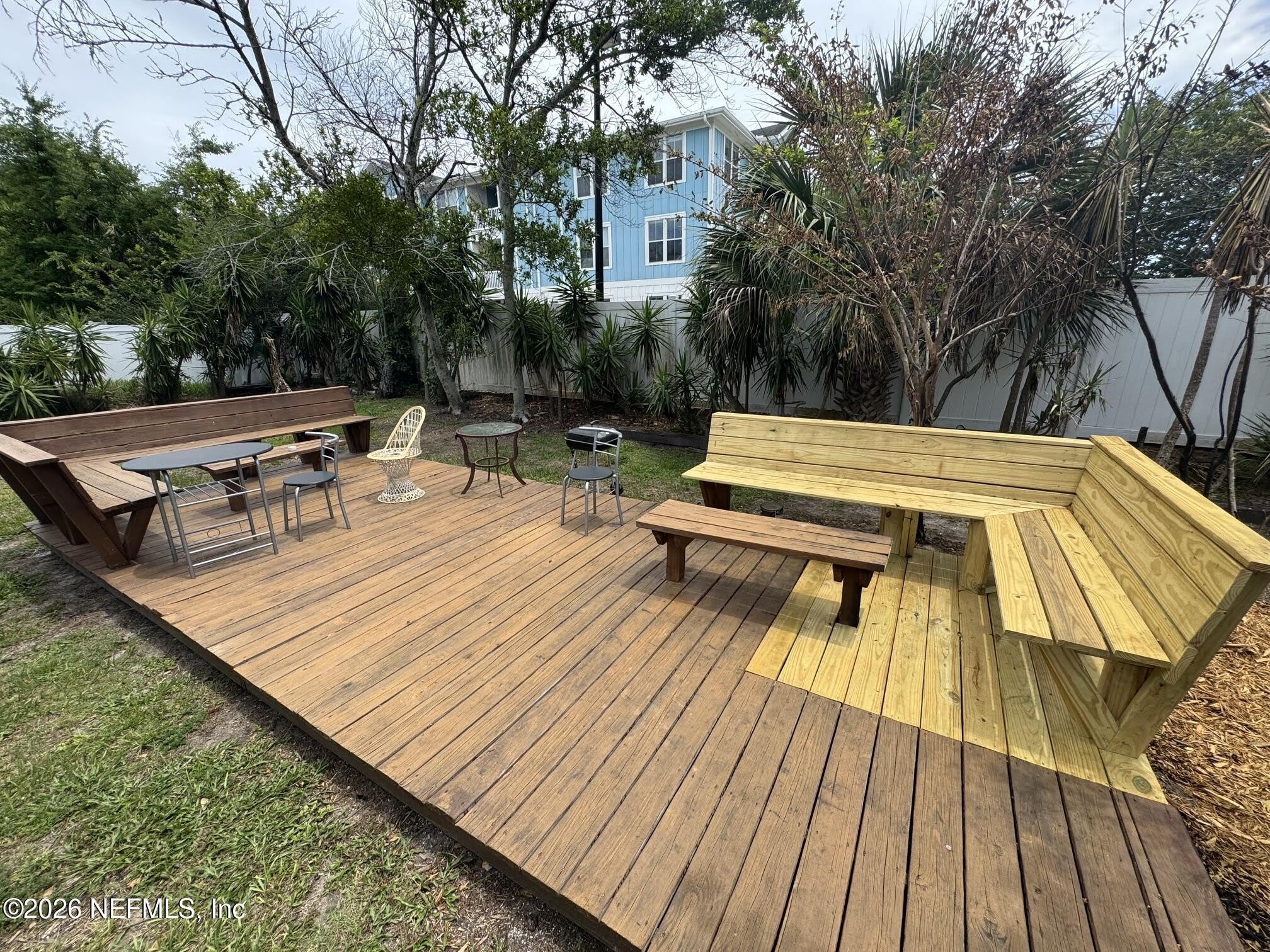 211 8TH Street N – photo 4