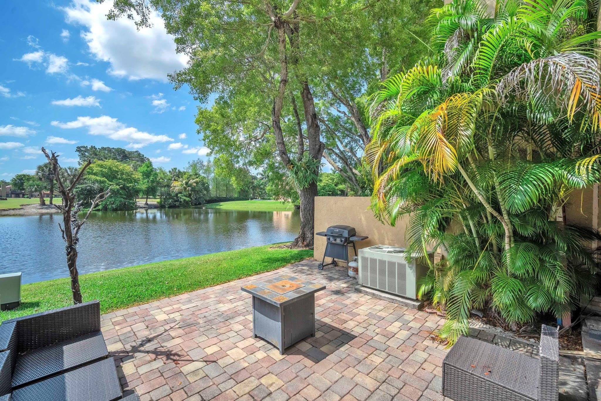 740 E Coco Plum Circle – photo 4