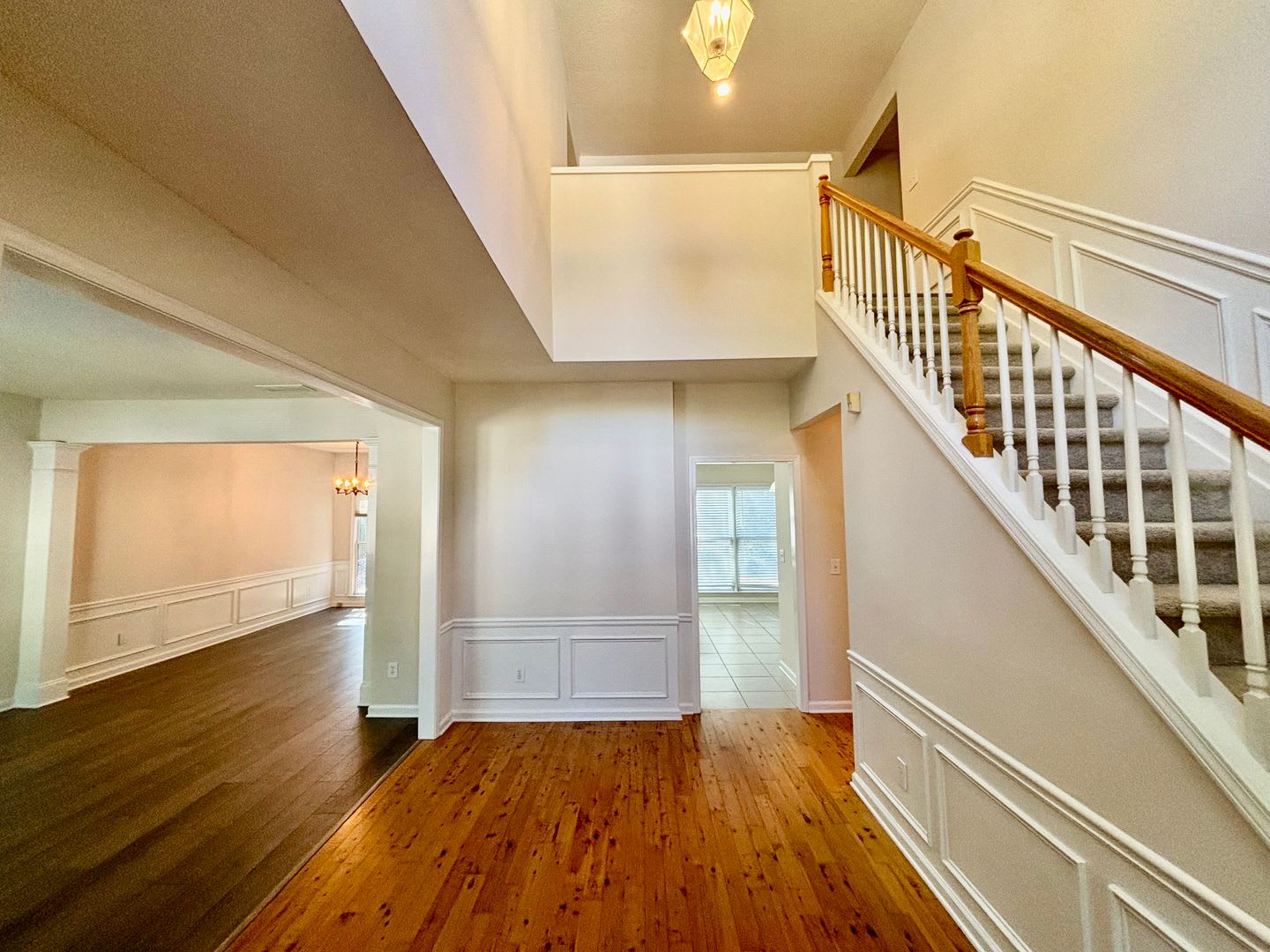 10920 Glenbarr Drive – photo 2