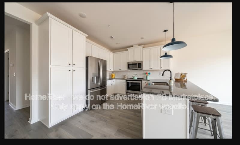 228 Clement Loop – photo 2
