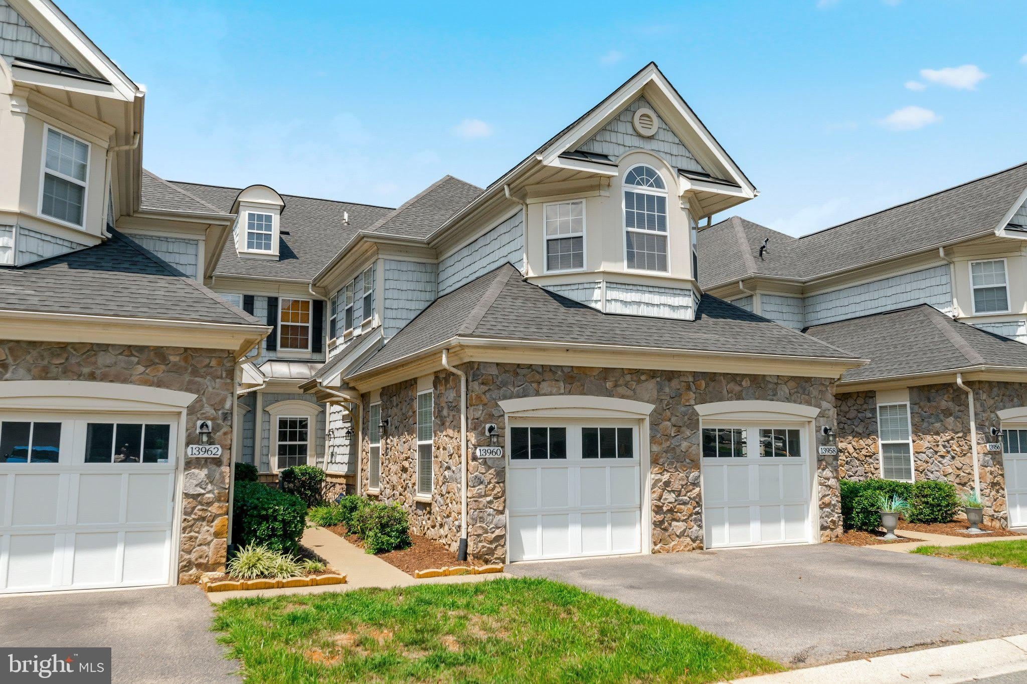 13960 GREENDALE Drive – photo 1