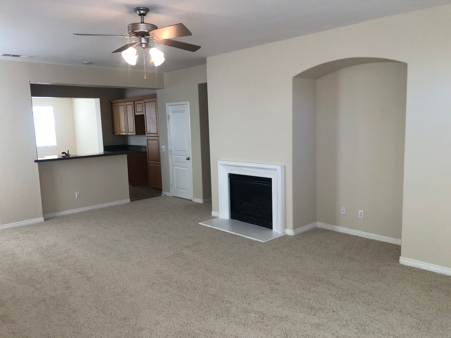 Gorgeous One Story Home built in 2006 with 1654 sq. ft. – photo 4