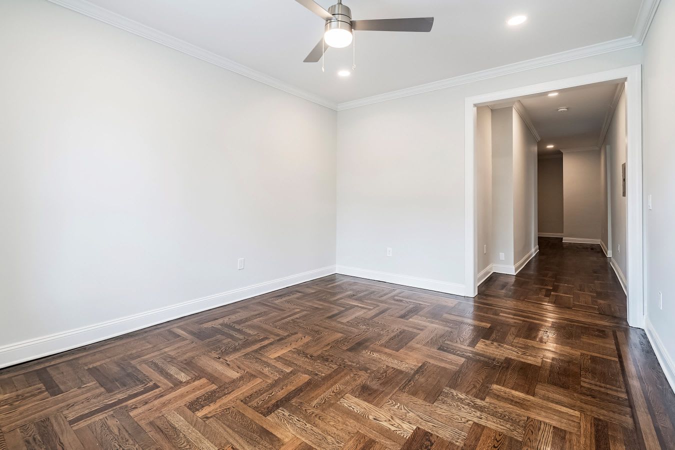 28 Gates Avenue Apartments – photo 3