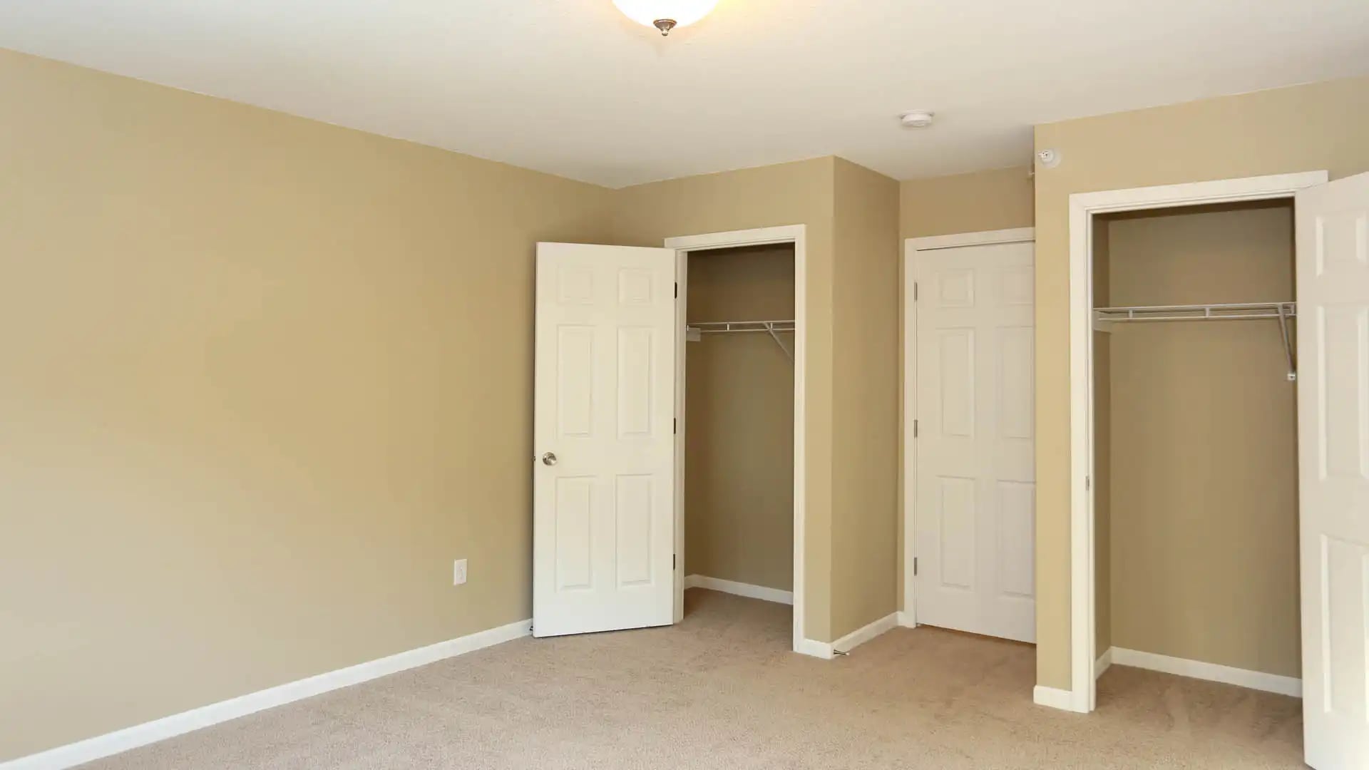 Gateway Green Townhomes – photo 2