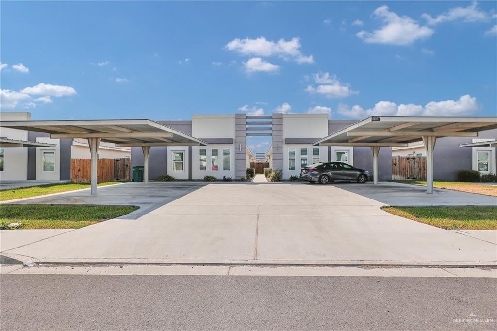 5006 Dahlia Street – photo 1
