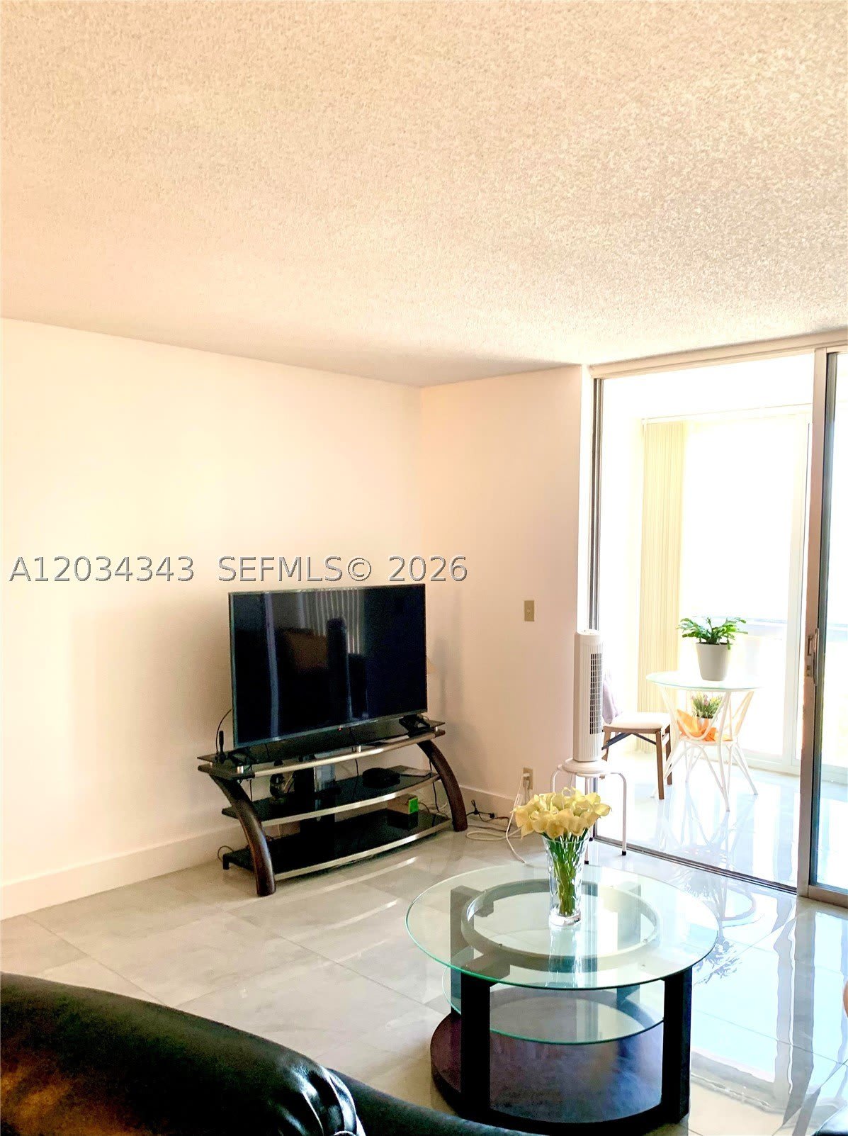 501 Ne 14Th Ave – photo 5