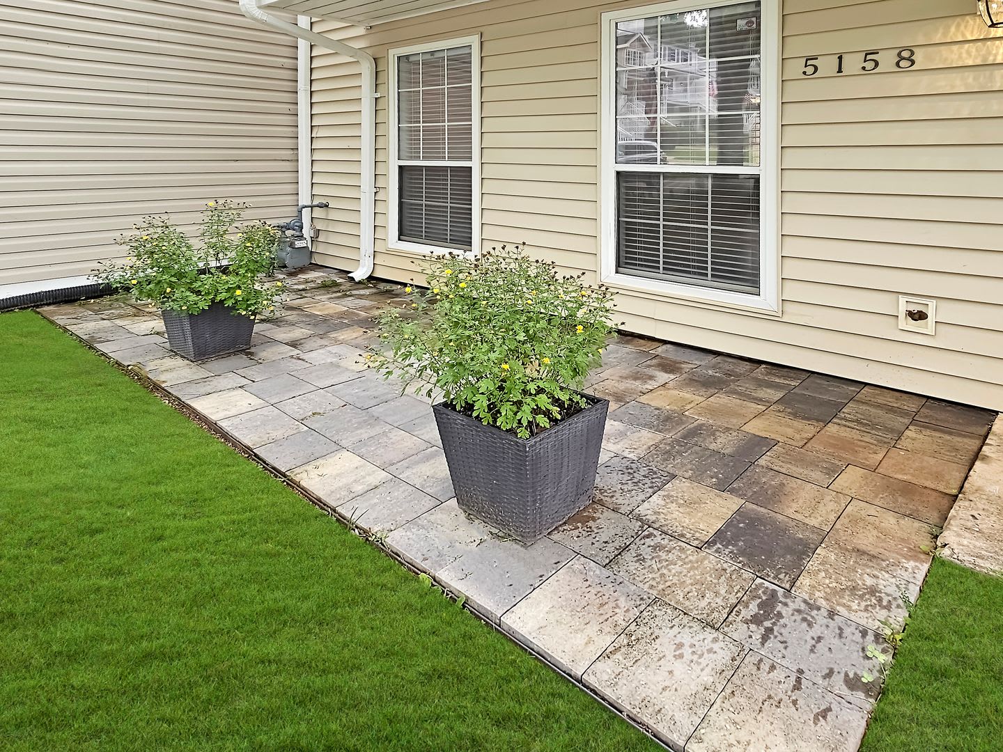 COMING SOON: Beautifully Updated 2/2.5 Townhome Near Truist Park – photo 5