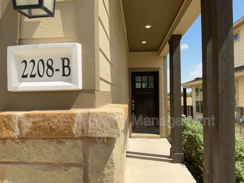 2208 Cornfield Dr – photo 2