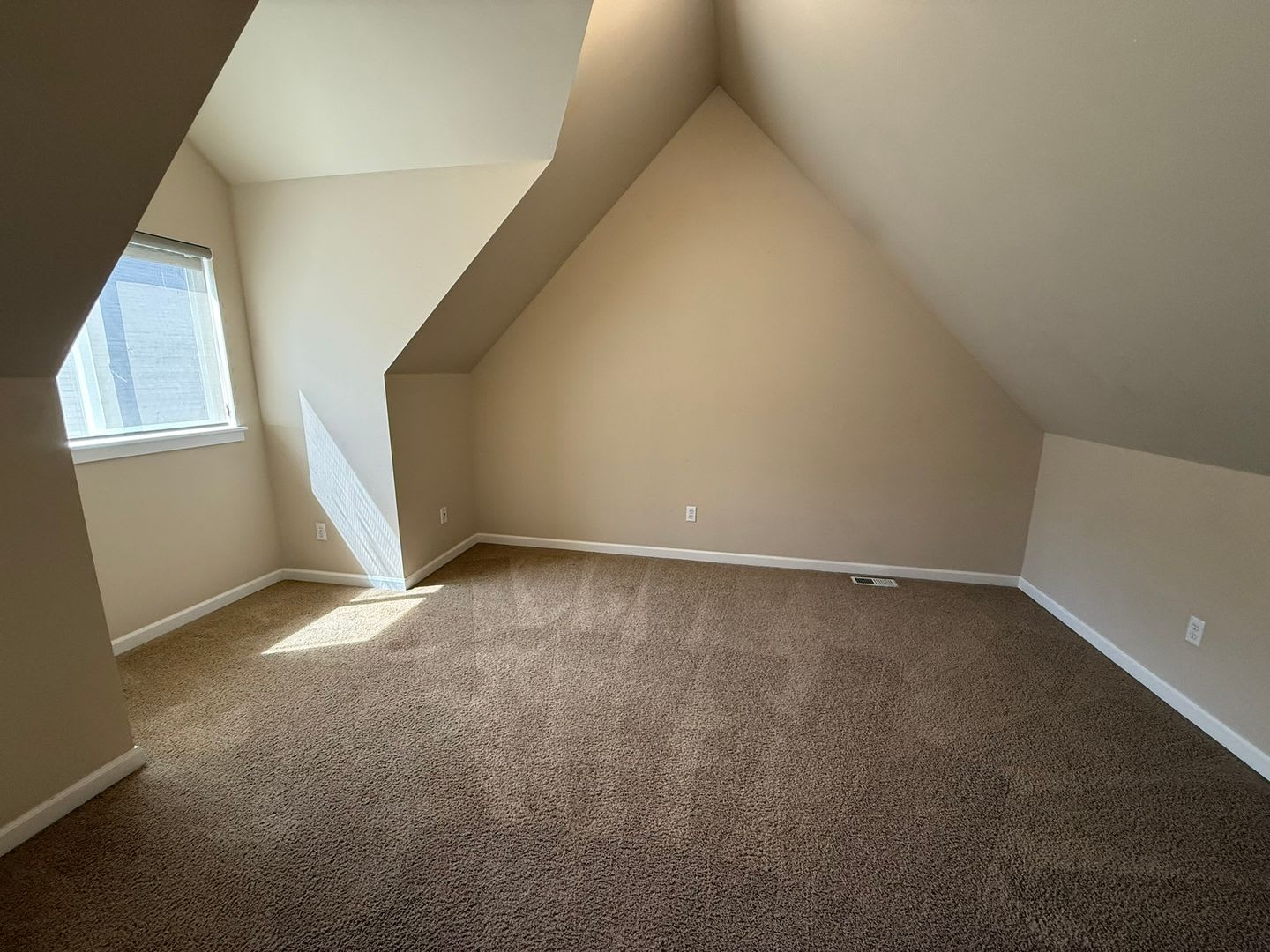 3Bd/2.5Ba Issaquah Home – photo 2