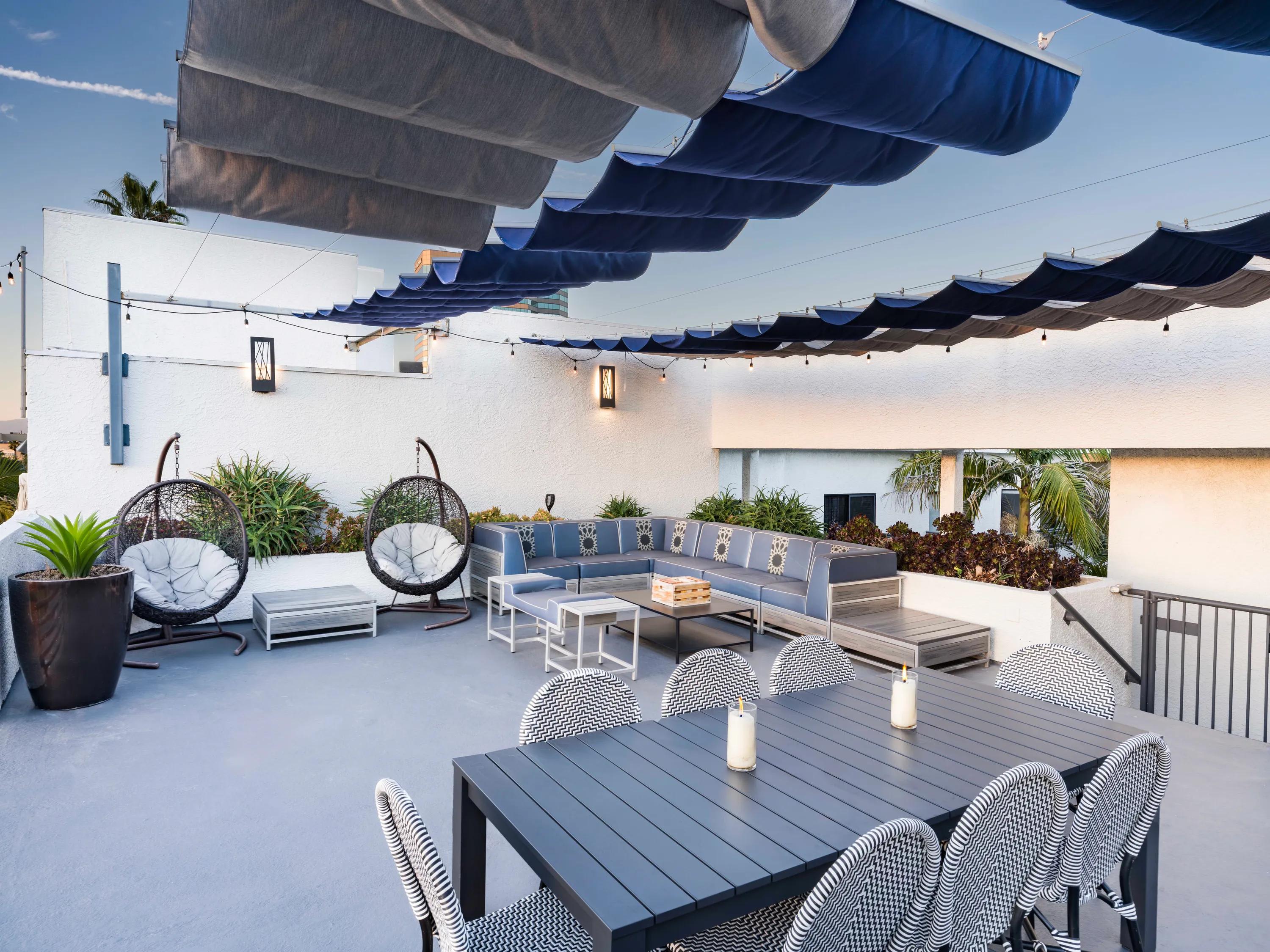 Alister Sherman Oaks – photo 4