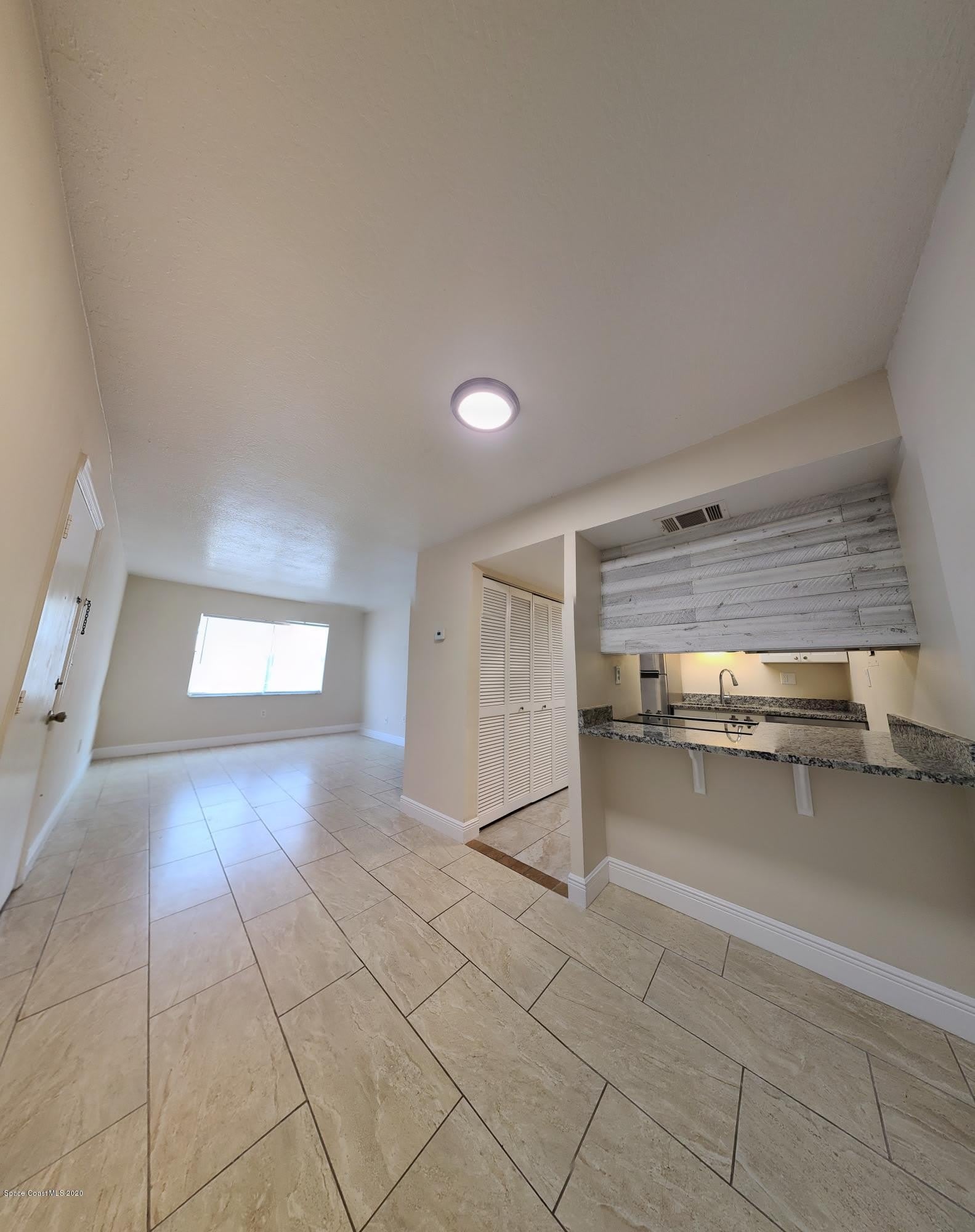 112 Ulster Court – photo 2