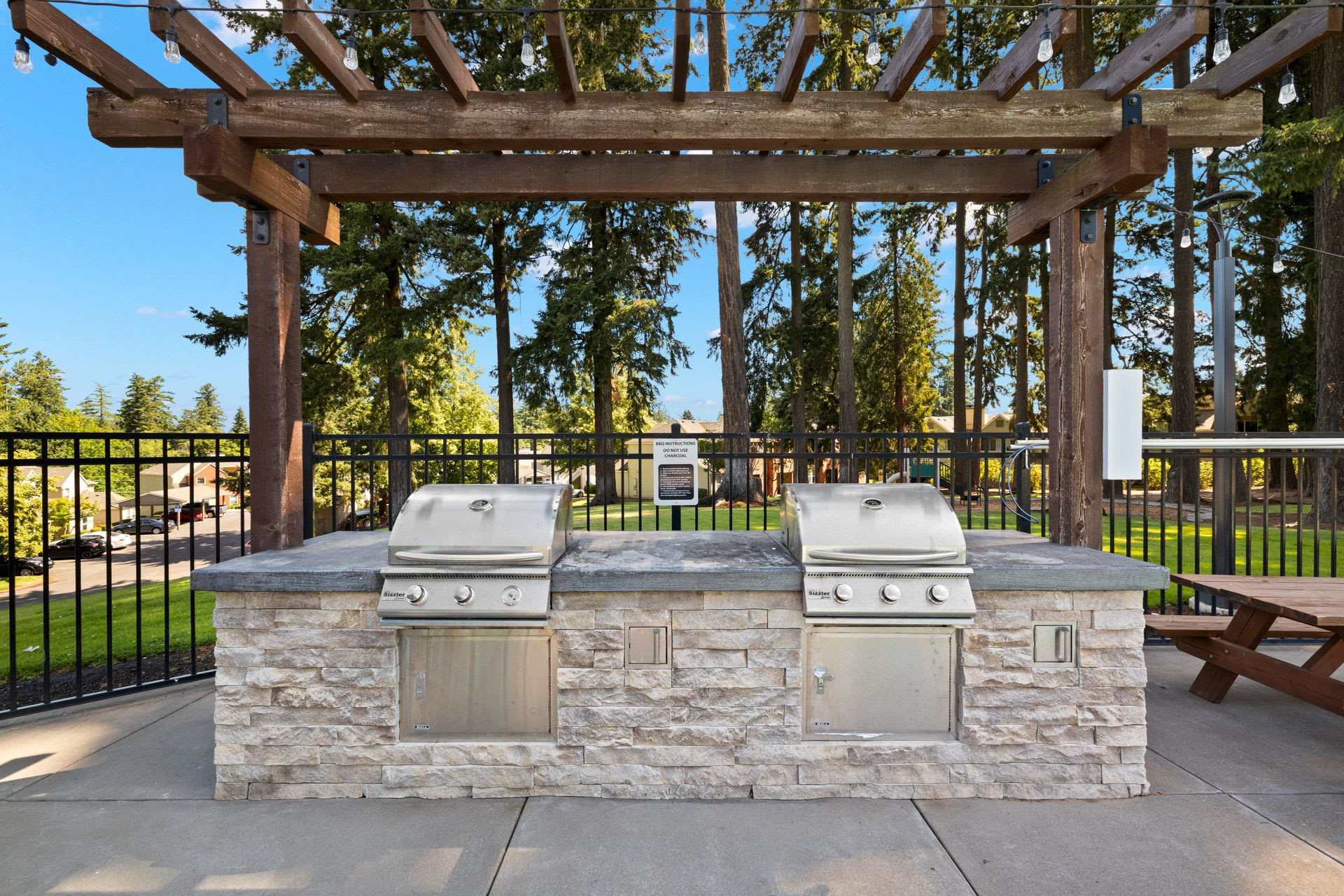 Rivercrest Meadows Apartments – photo 1