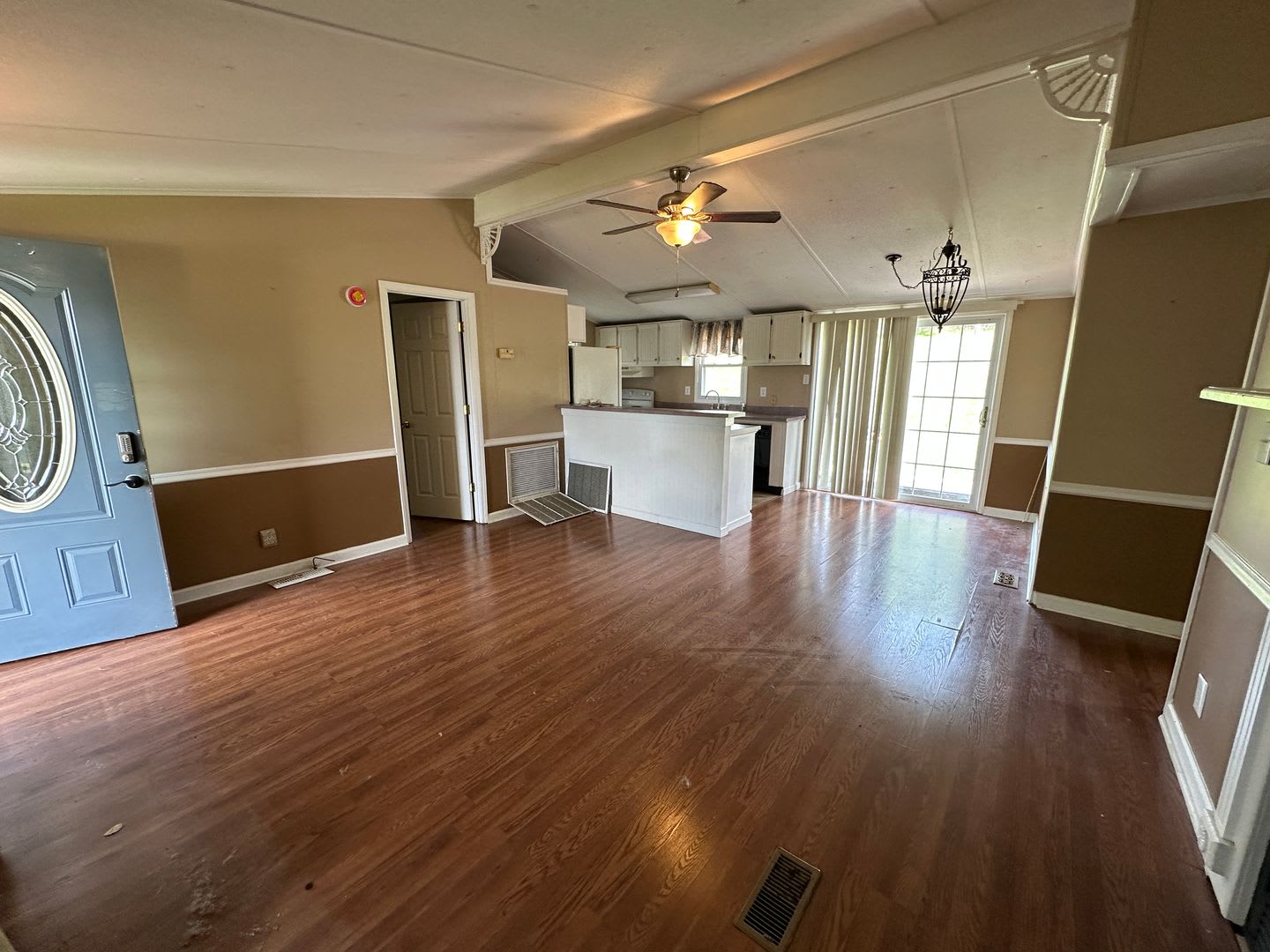 Christiansburg, 3 BR / 2 BA Available Now – photo 3