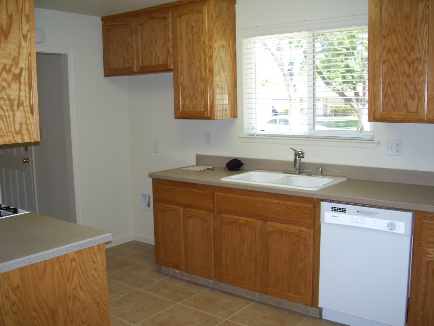 Affordable 3 bedroom home, recently remodeled w/ lots of upgrades. Please do not current disturb occupants. – photo 3