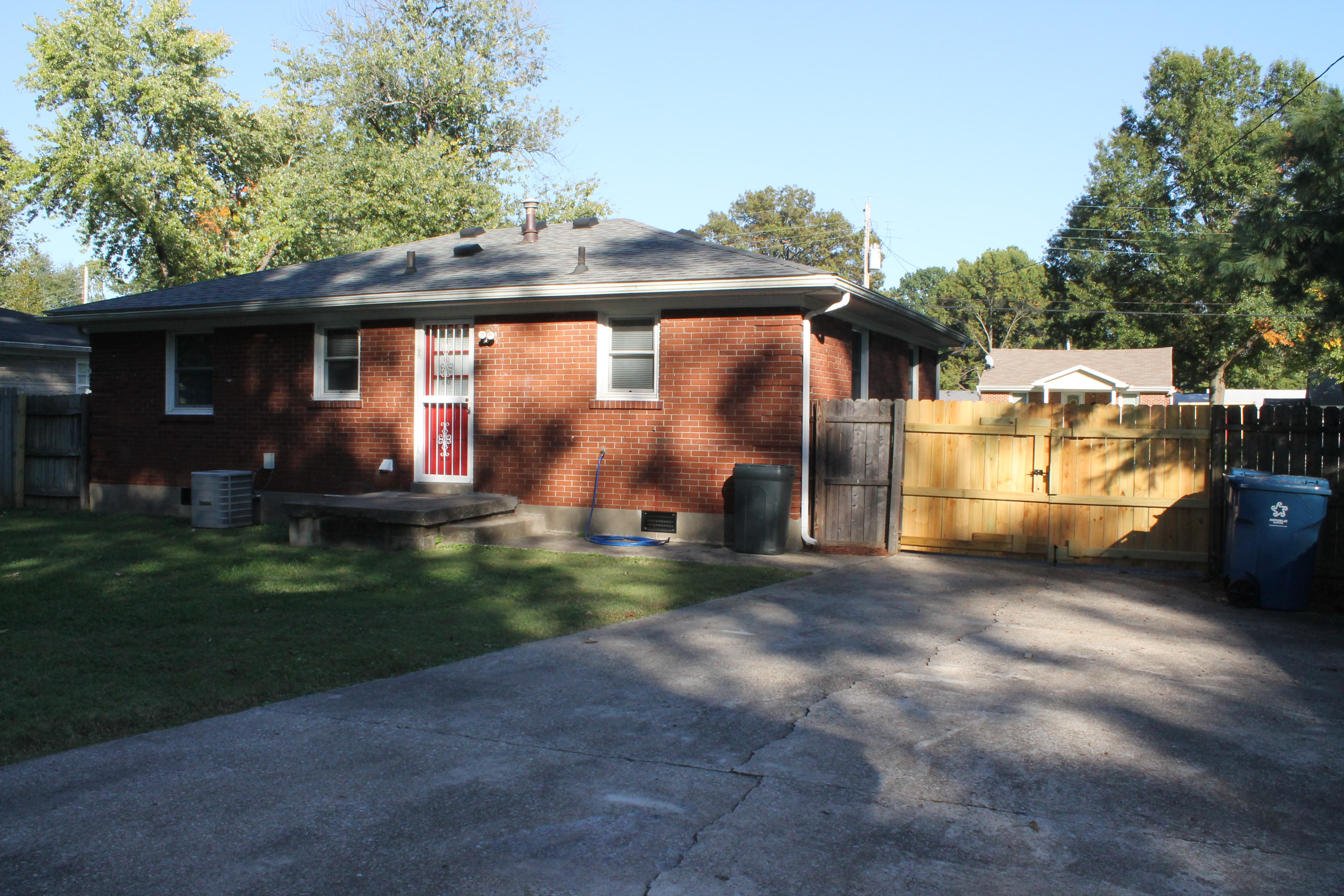 7182 Beechland Avenue – photo 2