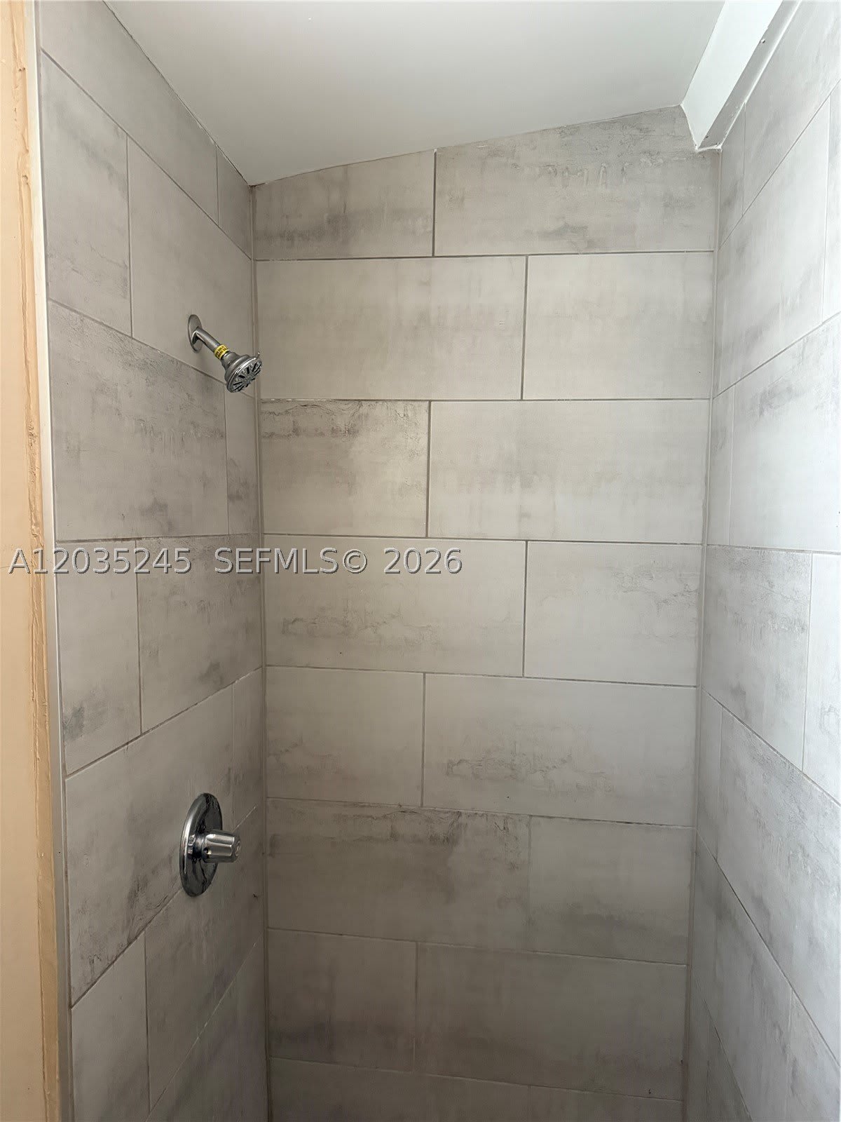 41 SW 7th Ave – photo 1