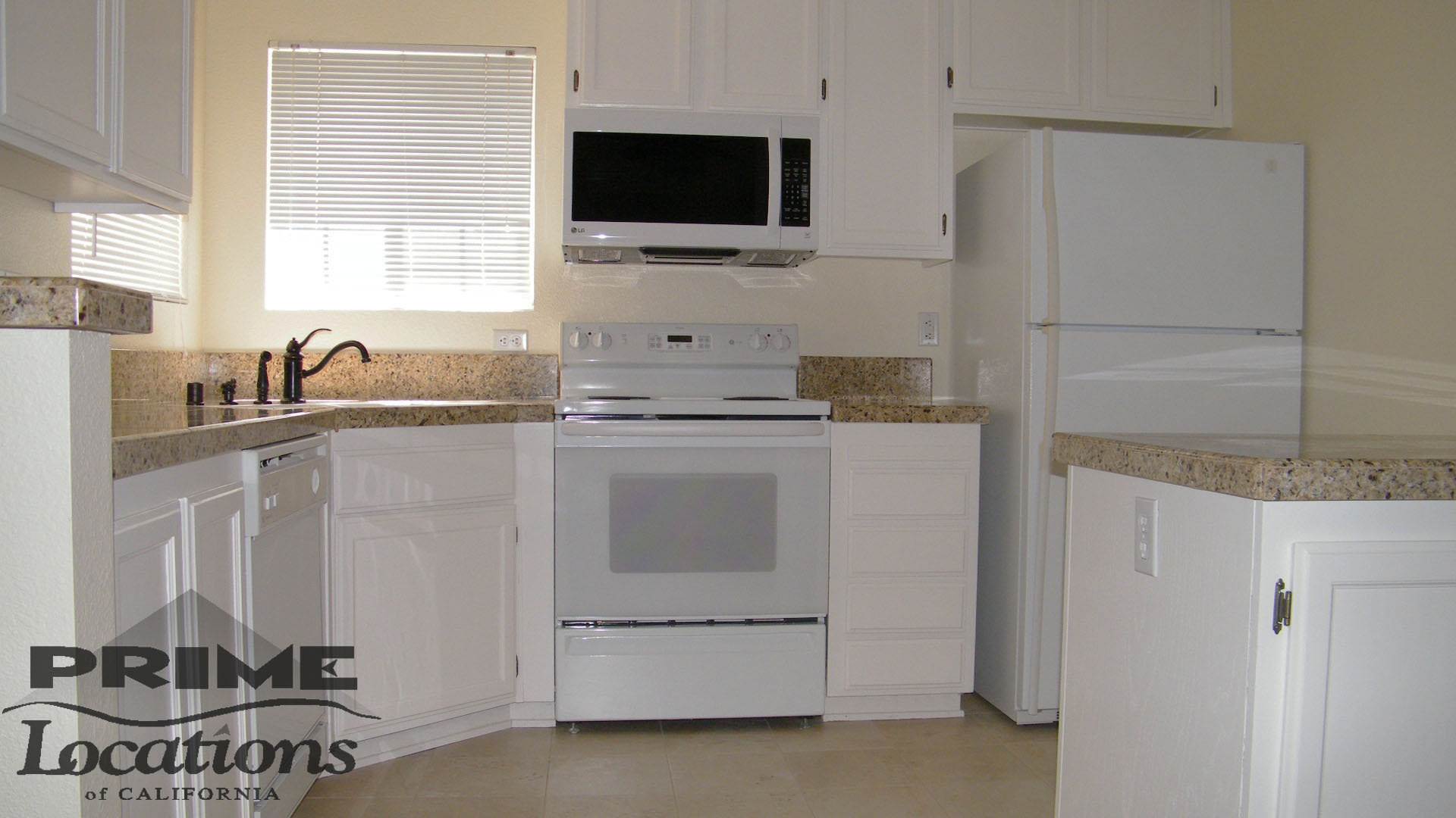 Spectacular Pacific Sunset condo – photo 5