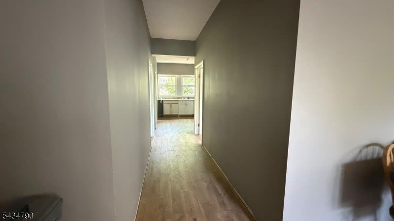 513 Morris Ave – photo 5