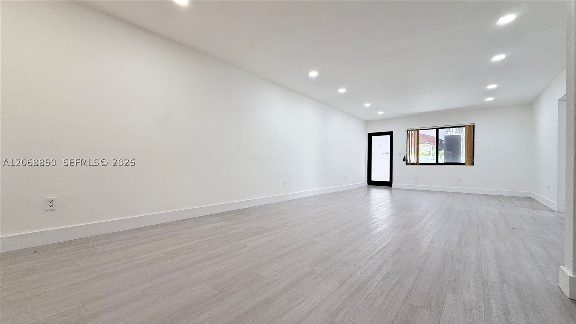 609 Lenox Ave – photo 5