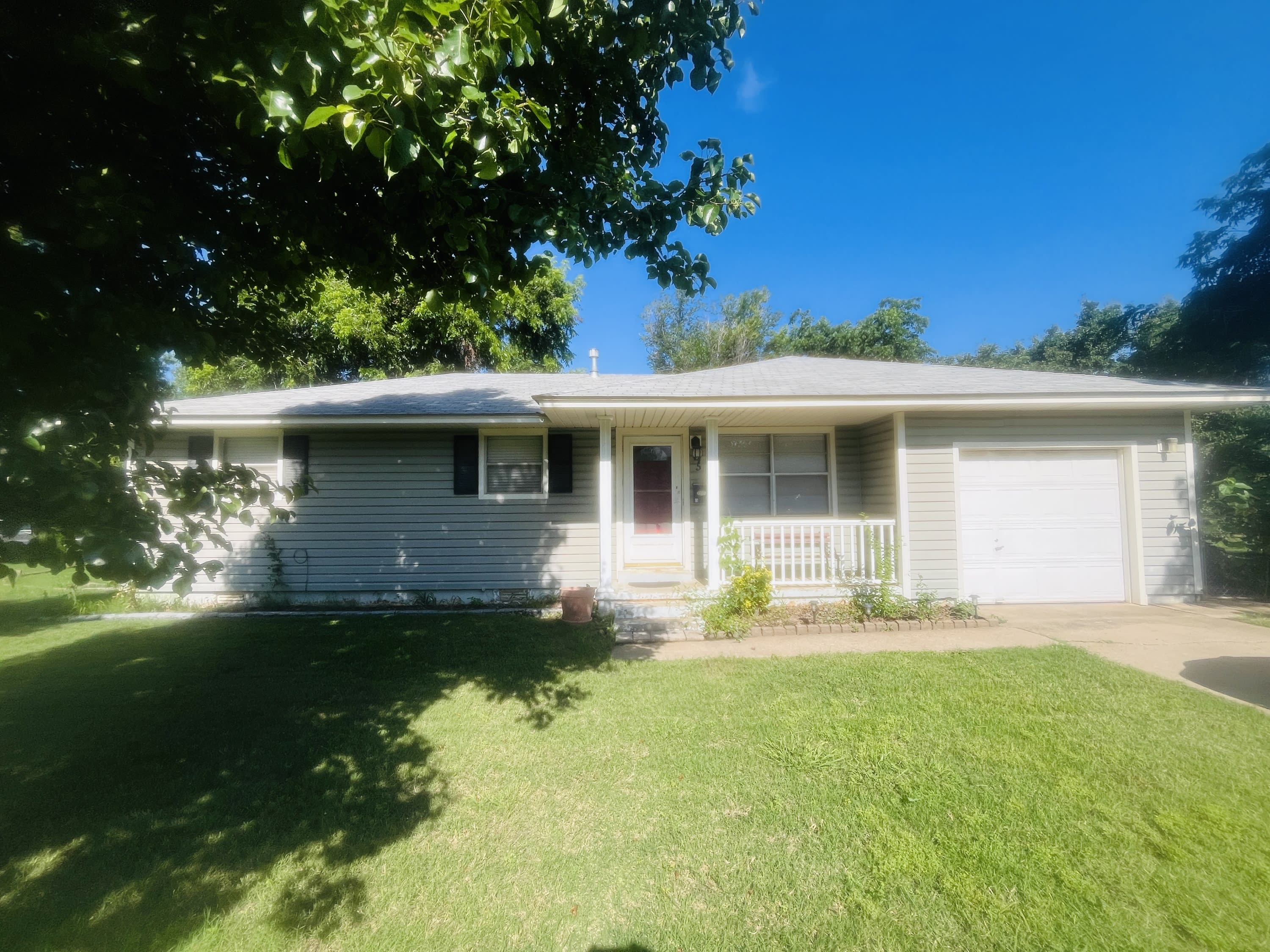 15 South Story Street – photo 1