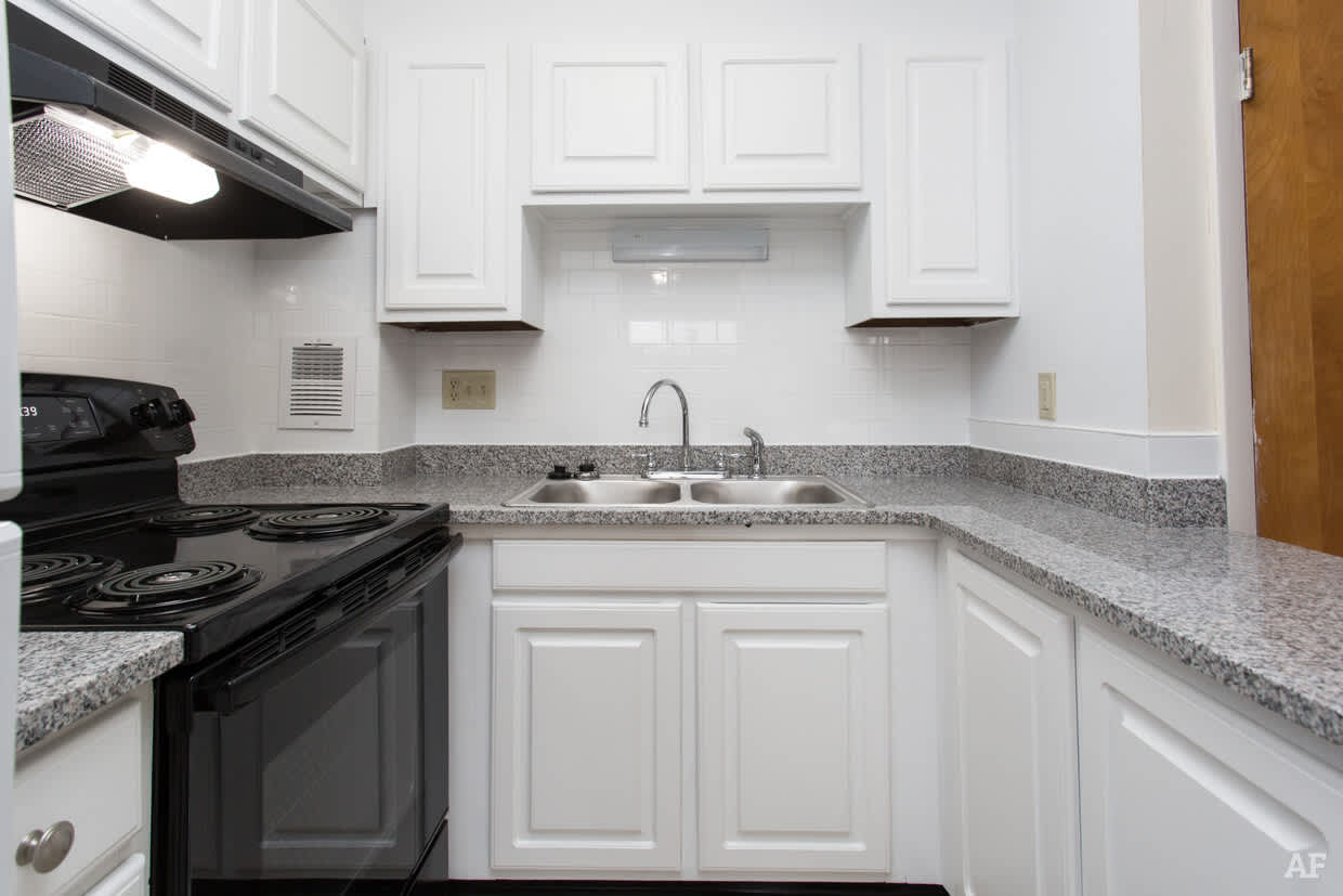 21 Lakeview Gardens – photo 1