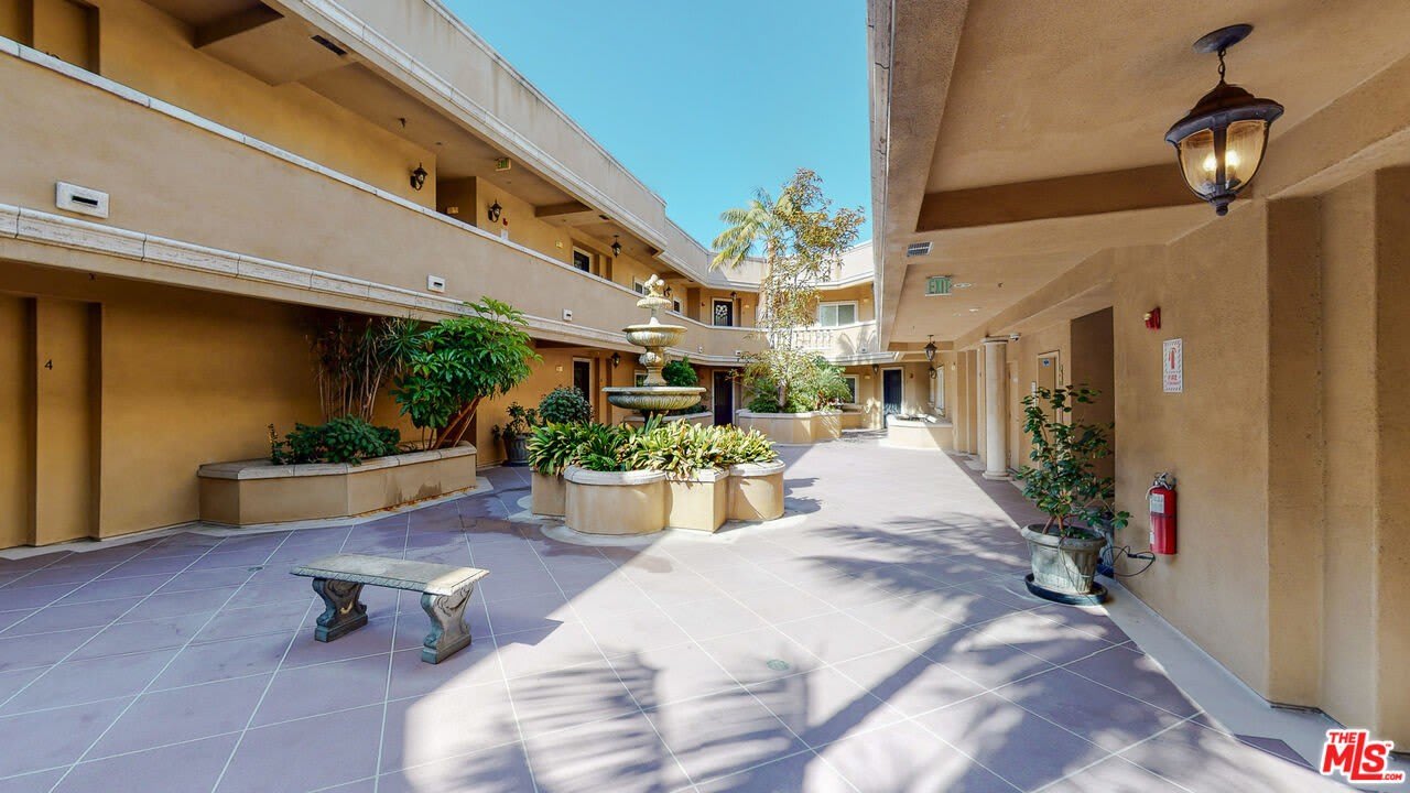 11440 National Blvd – photo 2