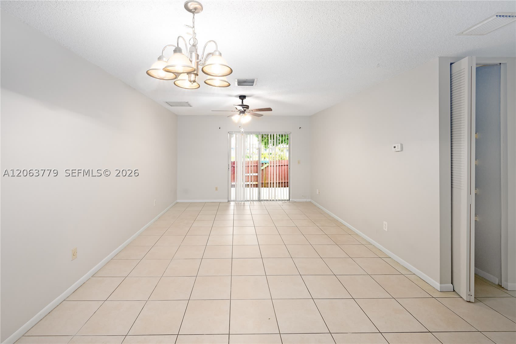 2683 Lakehaven Rd – photo 5