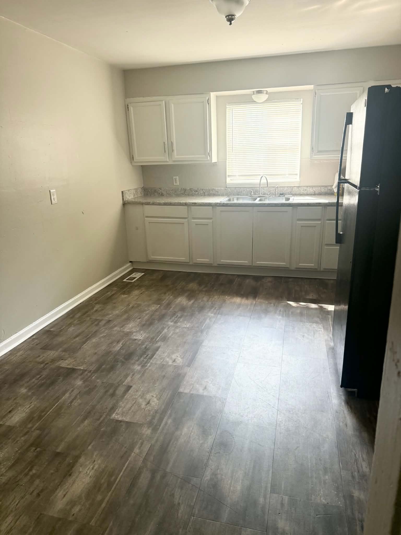 228 72nd St N – photo 2