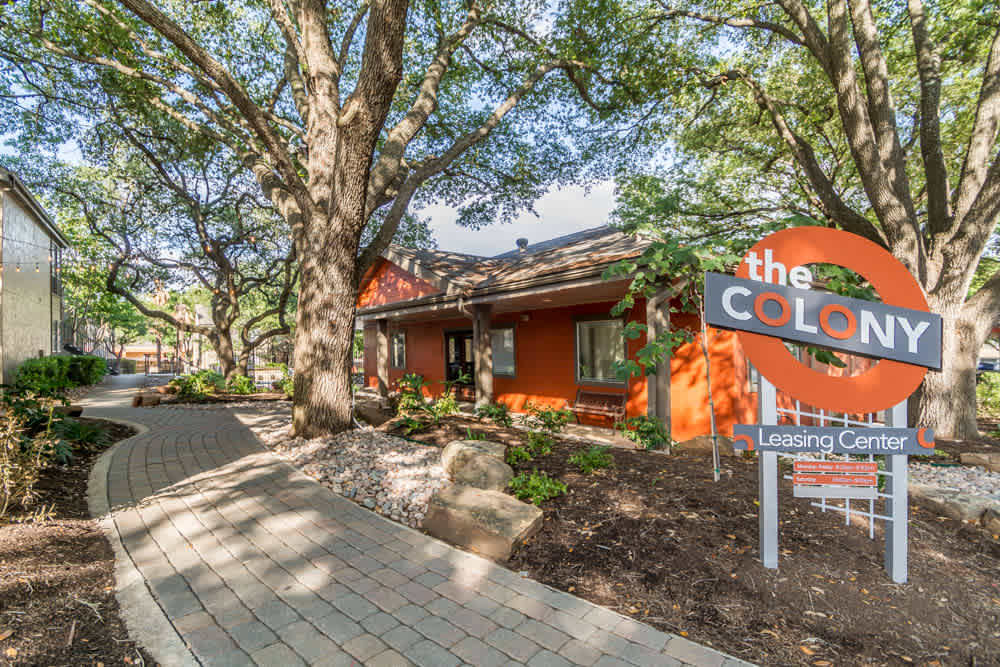 9010 Walnut Springs – photo 2